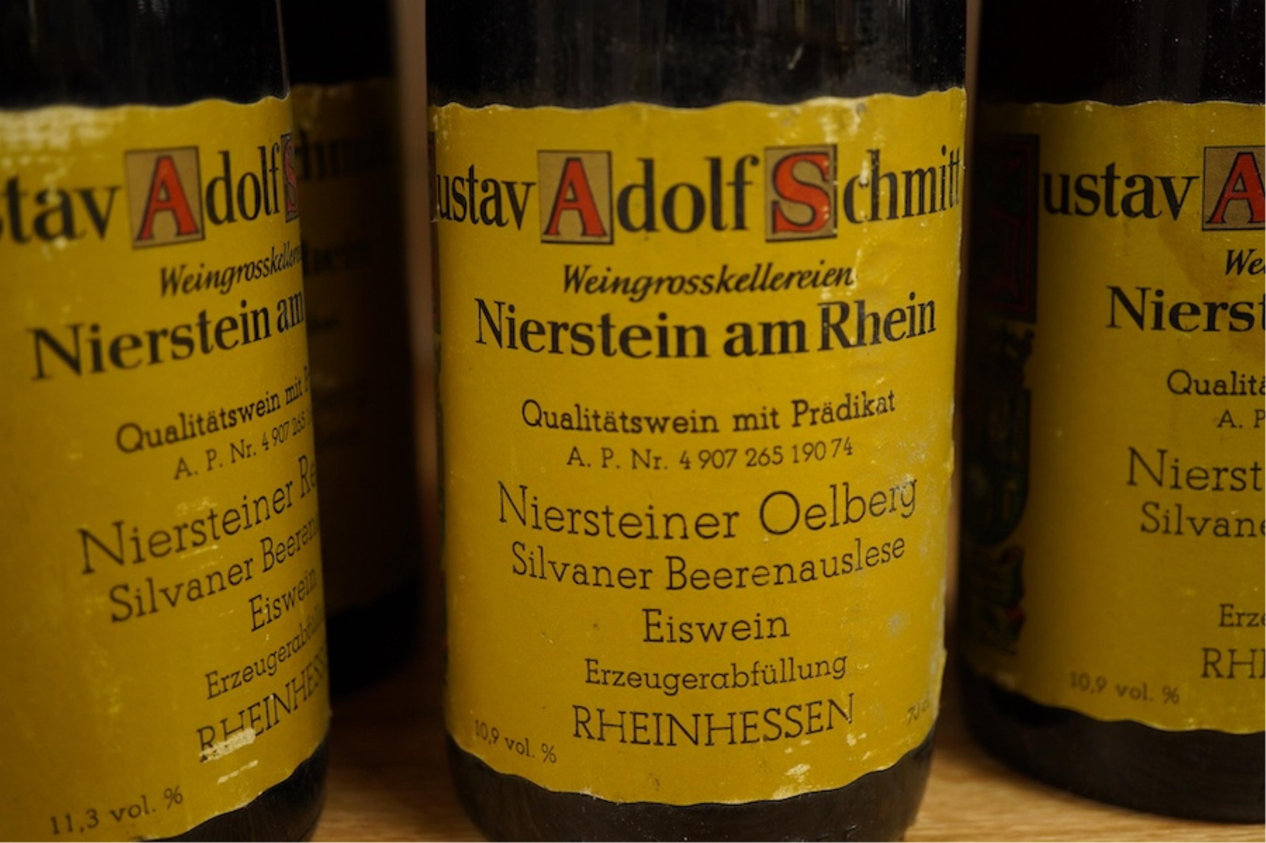 Gustav Adolf Schmitt Niersteiner Oelberg Silvaner Beerenauslese, Eiswein, 1973, nine bottles